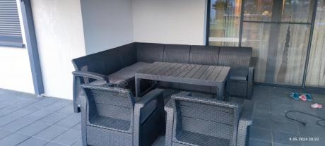 Zestaw dla 8 osób z narożnikiem, stołem podnoszonym i dwoma fotelami Relly VI grafit