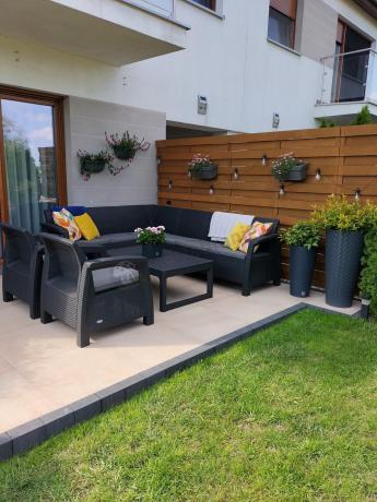 Zestaw dla 8 osób z narożnikiem, stołem podnoszonym i dwoma fotelami Relly VI grafit