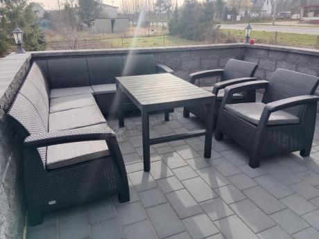 Zestaw dla 8 osób z narożnikiem, stołem podnoszonym i dwoma fotelami Relly VI grafit