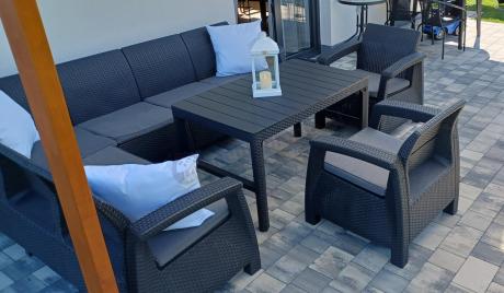 Zestaw dla 8 osób z narożnikiem, stołem podnoszonym i dwoma fotelami Relly VI grafit