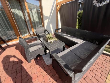 Zestaw dla 8 osób z narożnikiem, stołem podnoszonym i dwoma fotelami Relly VI grafit