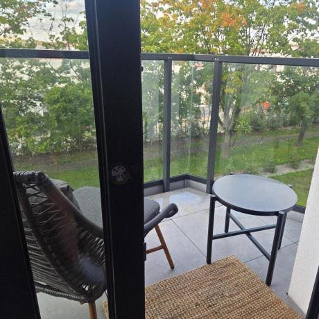 Zestaw mebli na taras Lorano z dwoma stolikami Antracite