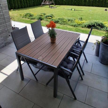 Zestaw mebli na taras ze stołem obiadowym i składanymi krzesłami - Kanbery Wood Silver 6+1