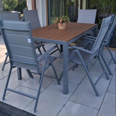Zestaw mebli na taras ze stołem obiadowym i składanymi krzesłami - Kanbery Wood Silver 6+1