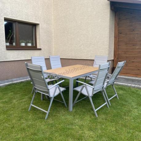 Zestaw mebli na taras ze stołem obiadowym i składanymi krzesłami - Kanbery Wood Silver 6+1