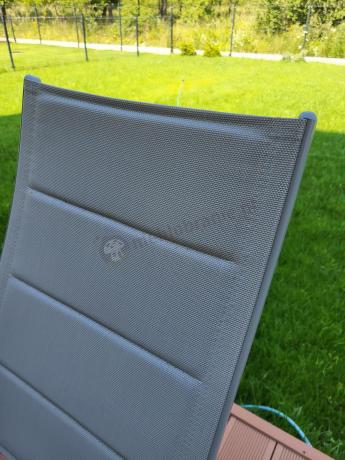 Zestaw mebli na taras ze stołem obiadowym i składanymi krzesłami - Kanbery Wood Silver 6+1