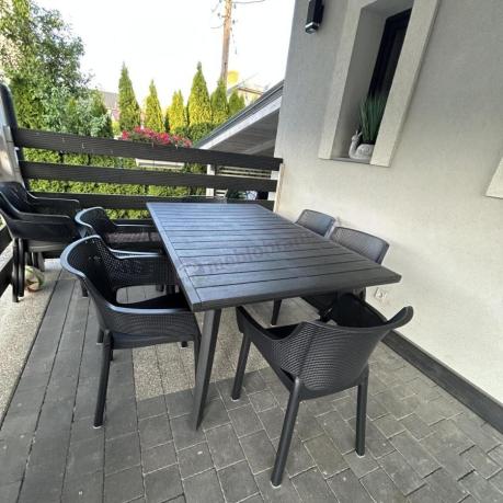 Zestaw mebli obiadowych dla 10 osób Kantara Modern z rozkładanym stołem 160-240 cm i 10 sztaplowanymi krzesłami