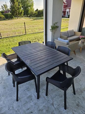 Zestaw mebli obiadowych dla 10 osób Kantara Modern z rozkładanym stołem 160-240 cm i 10 sztaplowanymi krzesłami