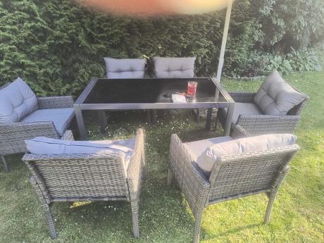 Zestaw mebli obiadowych na taras - stół 140cm + 6 foteli technorattanowych