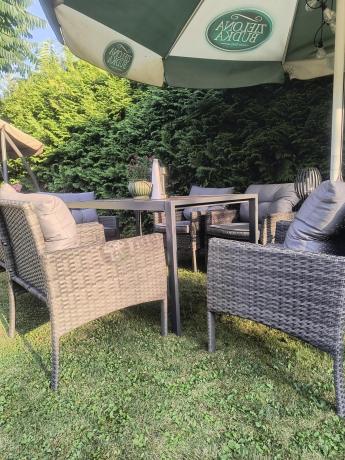 Zestaw mebli obiadowych na taras - stół 140cm + 6 foteli technorattanowych