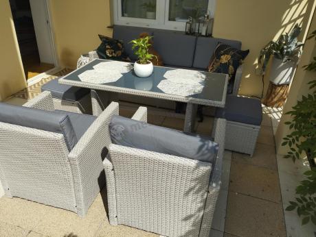 Zestaw mebli obiadowych z technorattanu Cofete Dining – Grey