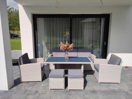 Zestaw mebli obiadowych z technorattanu Cofete Dining – Grey
