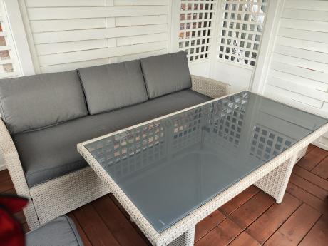Zestaw mebli obiadowych z technorattanu Cofete Dining – Grey