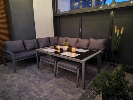 Zestaw mebli ogrodowych metalowych ze stołem 160cm i pufami Sodor Corner XXL - Silver