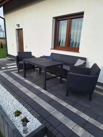 zestaw ogrodowy na nóżkach