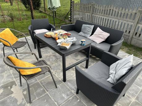 zestaw ogrodowy na nóżkach