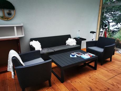 zestaw ogrodowy na nóżkach