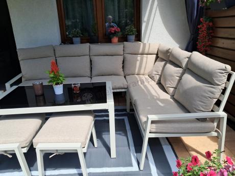 Zestaw mebli ogrodowych z narożnikiem modułowym, fotelem i pufami - Doros Corner XL - Cream