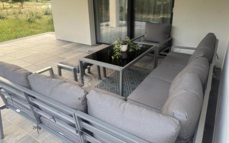 Zestaw mebli ogrodowych z narożnikiem modułowym, fotelem i pufami - Sodor Corner XL - Silver