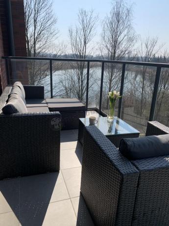 Ciemnoszary zestaw mebli ogrodowych ze stolikiem kawowym