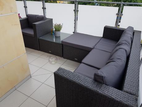 Ciemnoszary zestaw mebli ogrodowych ze stolikiem kawowym