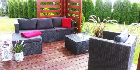 Ciemnoszary zestaw mebli ogrodowych ze stolikiem kawowym