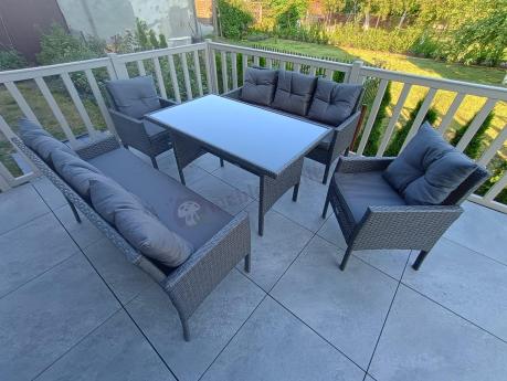 Zestaw mebli ogrodowych z technorattanu z 2 sofami, 2 fotelami i stołem Torino Grande antracyt