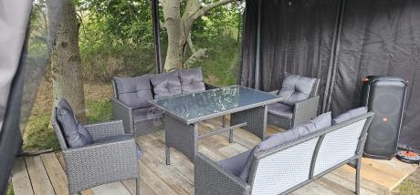 Zestaw mebli ogrodowych z technorattanu z 2 sofami, 2 fotelami i stołem Torino Grande antracyt