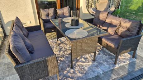 Zestaw mebli ogrodowych z technorattanu z 2 sofami, 2 fotelami i stołem Torino Grande antracyt