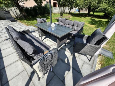 Zestaw mebli ogrodowych z technorattanu z 2 sofami, 2 fotelami i stołem Torino Grande antracyt