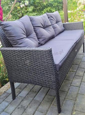 Zestaw mebli ogrodowych z technorattanu z 2 sofami, 2 fotelami i stołem Torino Grande antracyt