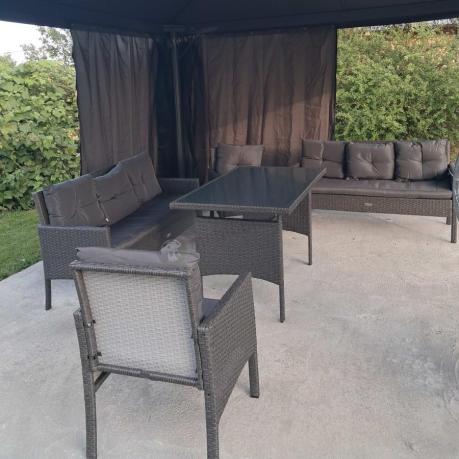 Zestaw mebli ogrodowych z technorattanu z 2 sofami, 2 fotelami i stołem Torino Grande antracyt