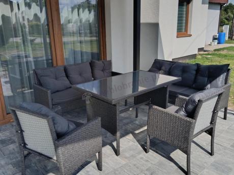 Zestaw mebli ogrodowych z technorattanu z 2 sofami, 2 fotelami i stołem Torino Grande antracyt