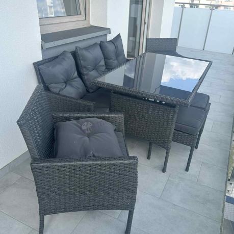 Zestaw mebli ogrodowych z technorattanu z sofą 140cm i fotelami Torino Dining antracyt