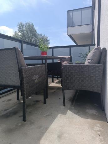 Zestaw mebli ogrodowych z technorattanu z sofą 140cm i fotelami Torino Dining antracyt