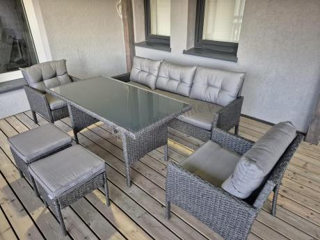Zestaw mebli ogrodowych z wysokim stołem, sofą 175cm i fotelami Perata Dining Anthracite