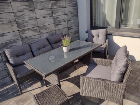 Zestaw mebli ogrodowych z wysokim stołem, sofą 175cm i fotelami Perata Dining Anthracite