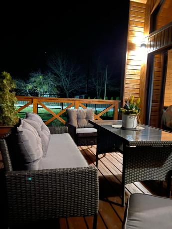 Zestaw mebli ogrodowych z wysokim stołem, sofą 175cm i fotelami Perata Dining Anthracite