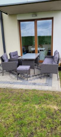 Zestaw mebli ogrodowych z wysokim stołem, sofą 175cm i fotelami Perata Dining Anthracite