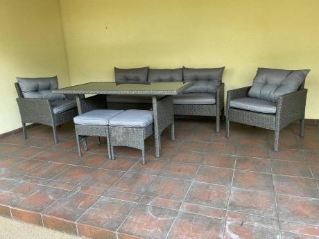 Zestaw mebli ogrodowych z wysokim stołem, sofą 175cm i fotelami Perata Dining Anthracite