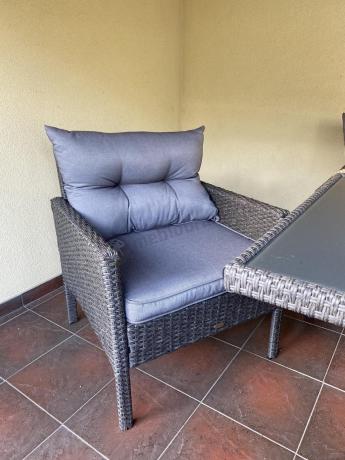Zestaw mebli ogrodowych z wysokim stołem, sofą 175cm i fotelami Perata Dining Anthracite