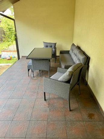 Zestaw mebli ogrodowych z wysokim stołem, sofą 175cm i fotelami Perata Dining Anthracite