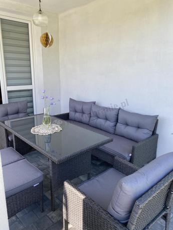 Zestaw mebli ogrodowych z wysokim stołem, sofą 175cm i fotelami Perata Dining Anthracite