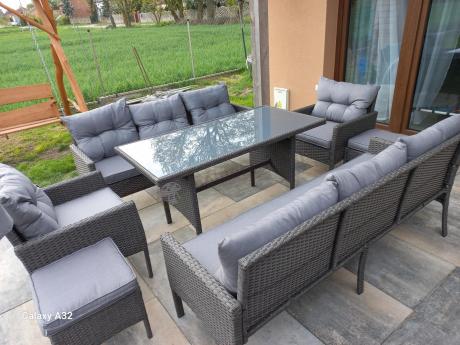 Zestaw mebli ogrodowych z wysokim stołem, sofą 175cm i fotelami Perata Dining Anthracite