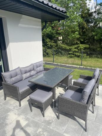 Zestaw mebli ogrodowych z wysokim stołem, sofą 175cm i fotelami Perata Dining Anthracite