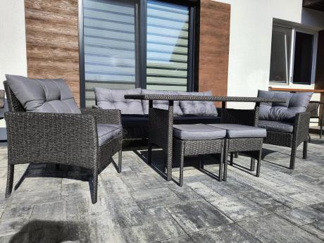 Zestaw mebli ogrodowych z wysokim stołem, sofą 175cm i fotelami Perata Dining Anthracite