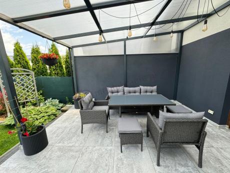 Zestaw mebli ogrodowych z wysokim stołem, sofą 175cm i fotelami Perata Dining Anthracite