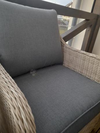 Zestaw mebli technorattanowych z sofą 180cm, fotelami, pufami i wysokim stołem Novici Dining Creme