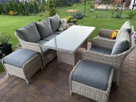 Zestaw mebli technorattanowych z sofą 180cm, fotelami, pufami i wysokim stołem Novici Dining Creme