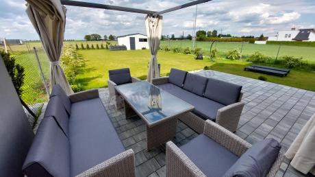 Zestaw mebli technorattanowych z sofami i wysokim stołem Cofete Grande – Grey